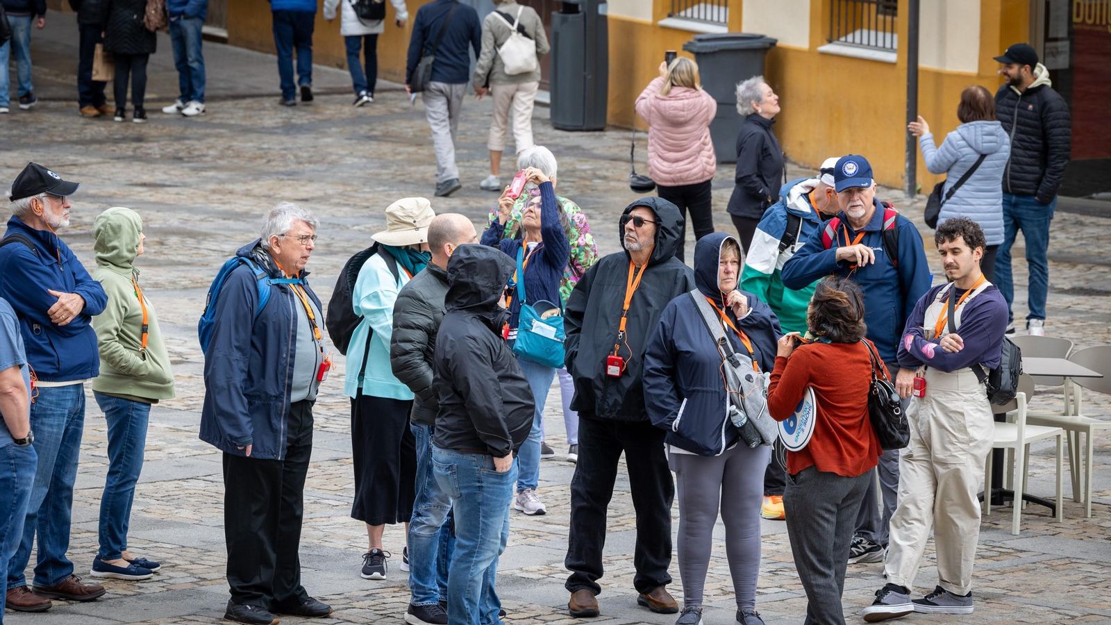 El aumento de la población flotante en la capital es ostensible cuando llegan varios cruceros a la vez al puerto de Cádiz