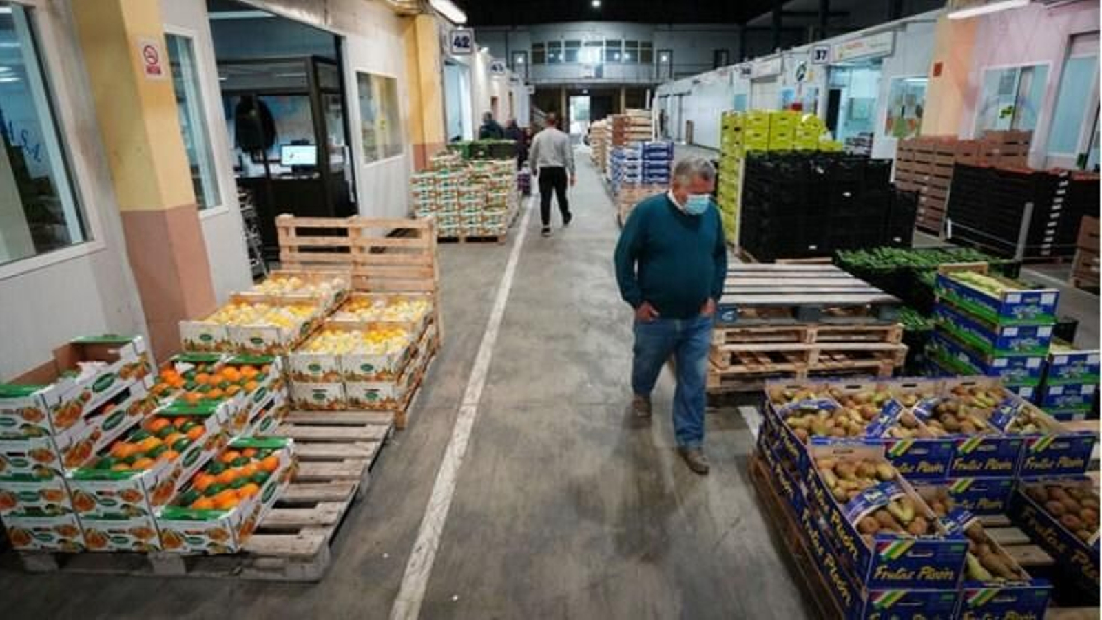 Instalaciones de Mercajerez tras el inicio de los paros de los transportistas.