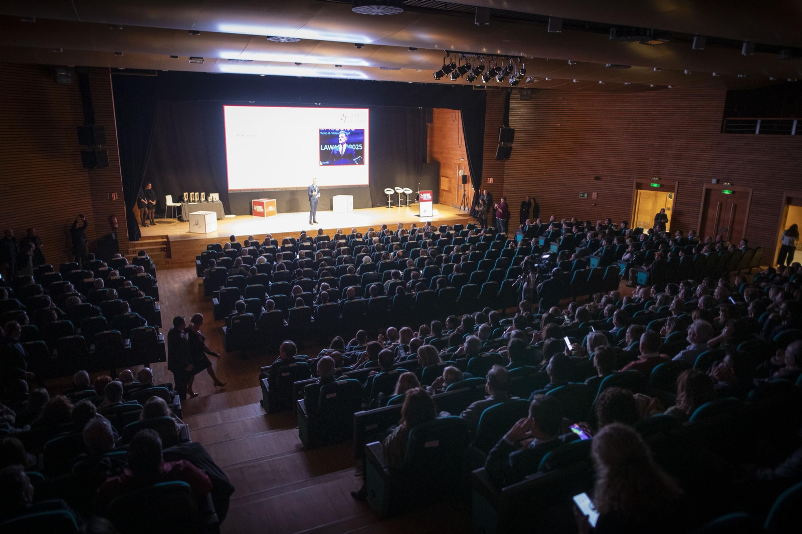 La ceremonia de entrega de los 27 Premios Galatino de Granada, en imágenes