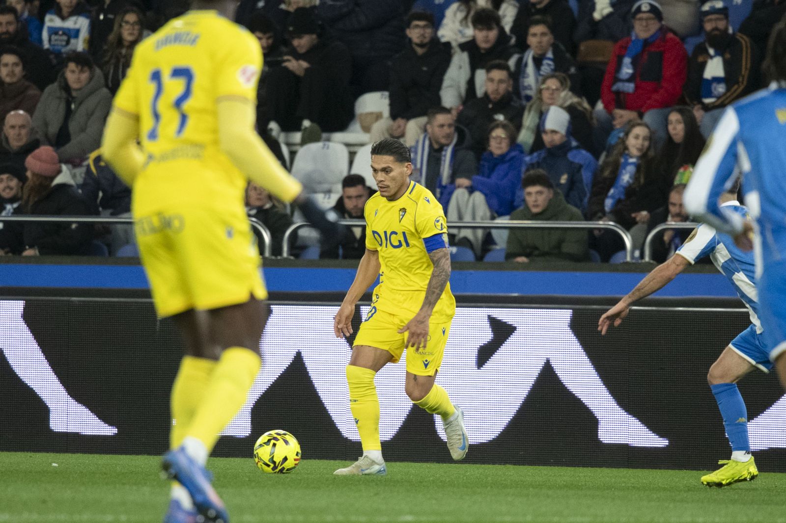 Brian Ocampo durante el Deportivo-Cádiz.
