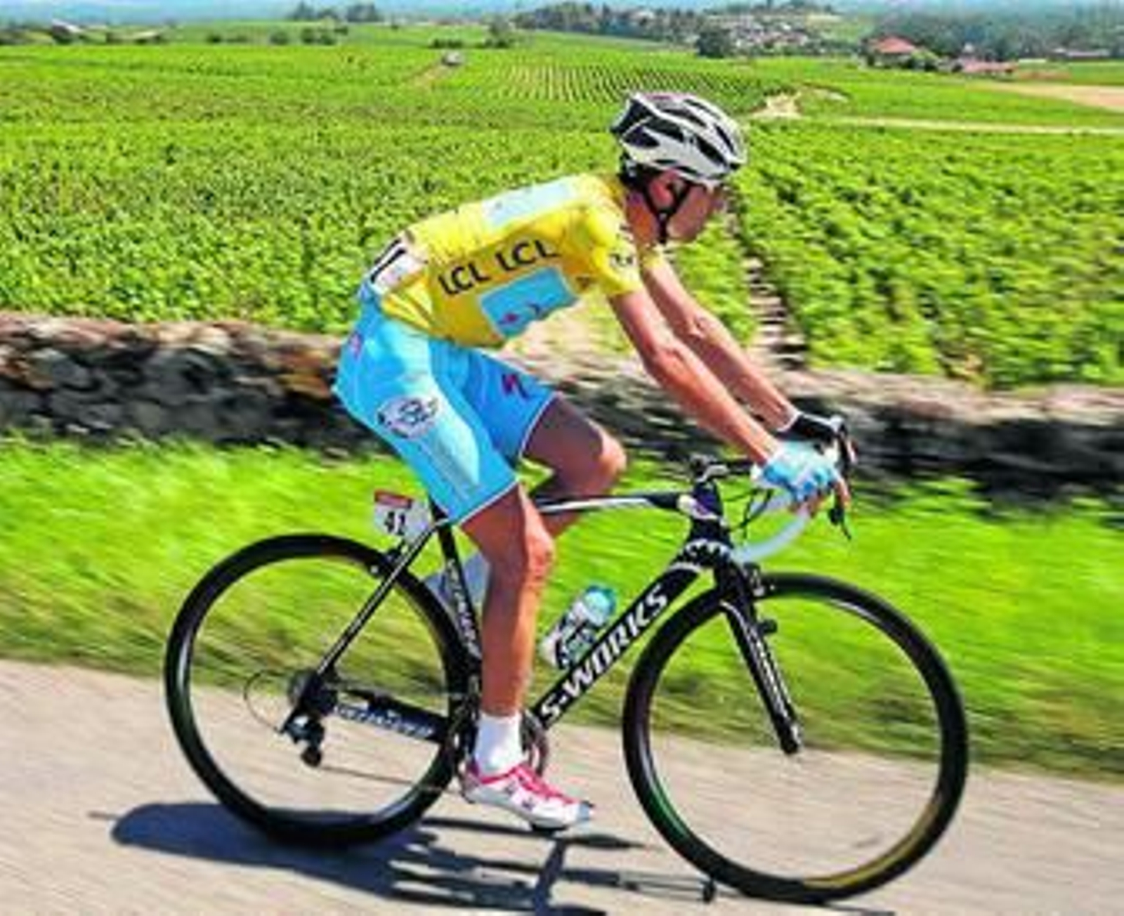 Vincenzo Nibali, en acción durante la etapa de ayer del Tour.