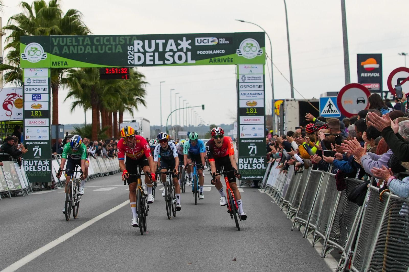 Las mejores fotos del paso por Pozoblanco de la Vuelta Ciclista a Andalucía