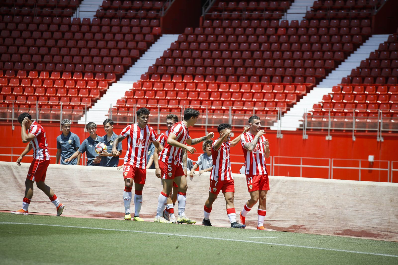 Imágenes del partido entre el Almería B y el Real Jaén