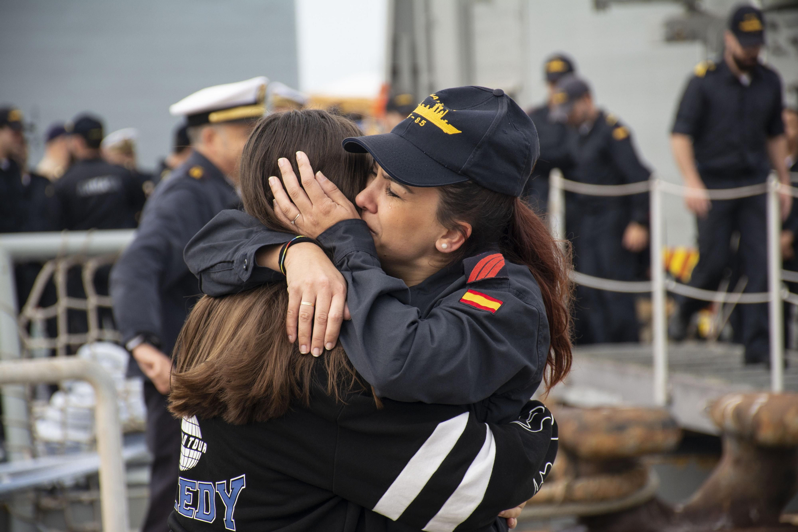 Armada: Así ha sido el recibimiento a la fragata 'Navarra' a la Base de Rota