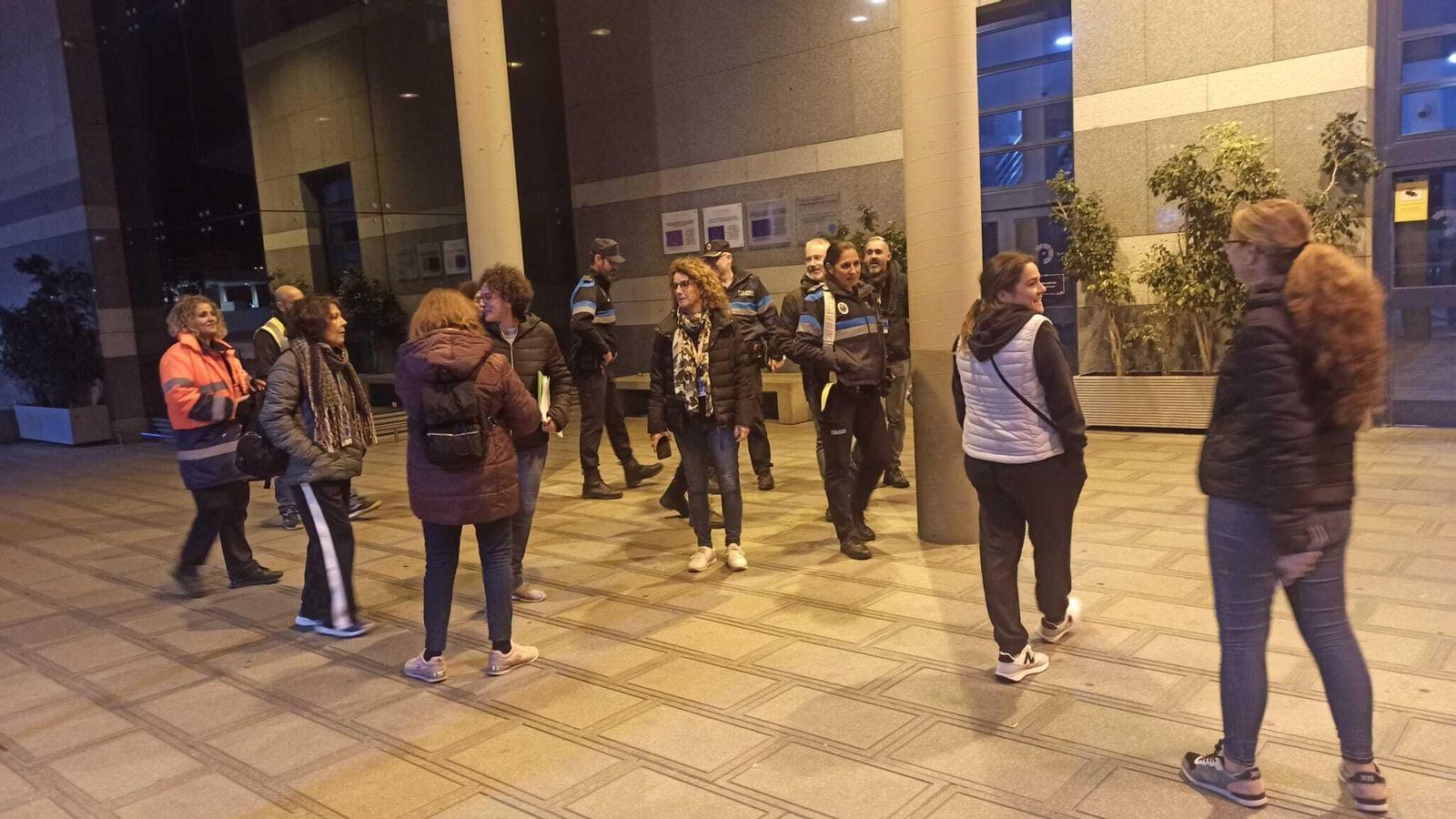 Uno de los equipos participantes en el recuento.