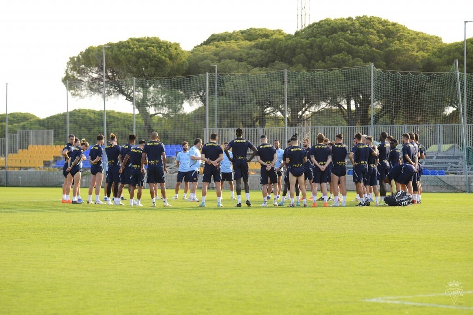 Un entrenamiento del Cádiz.