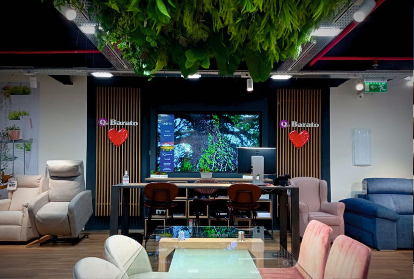 Qué Barato abre su nueva tienda de mobiliario para el hogar en Montequinto.