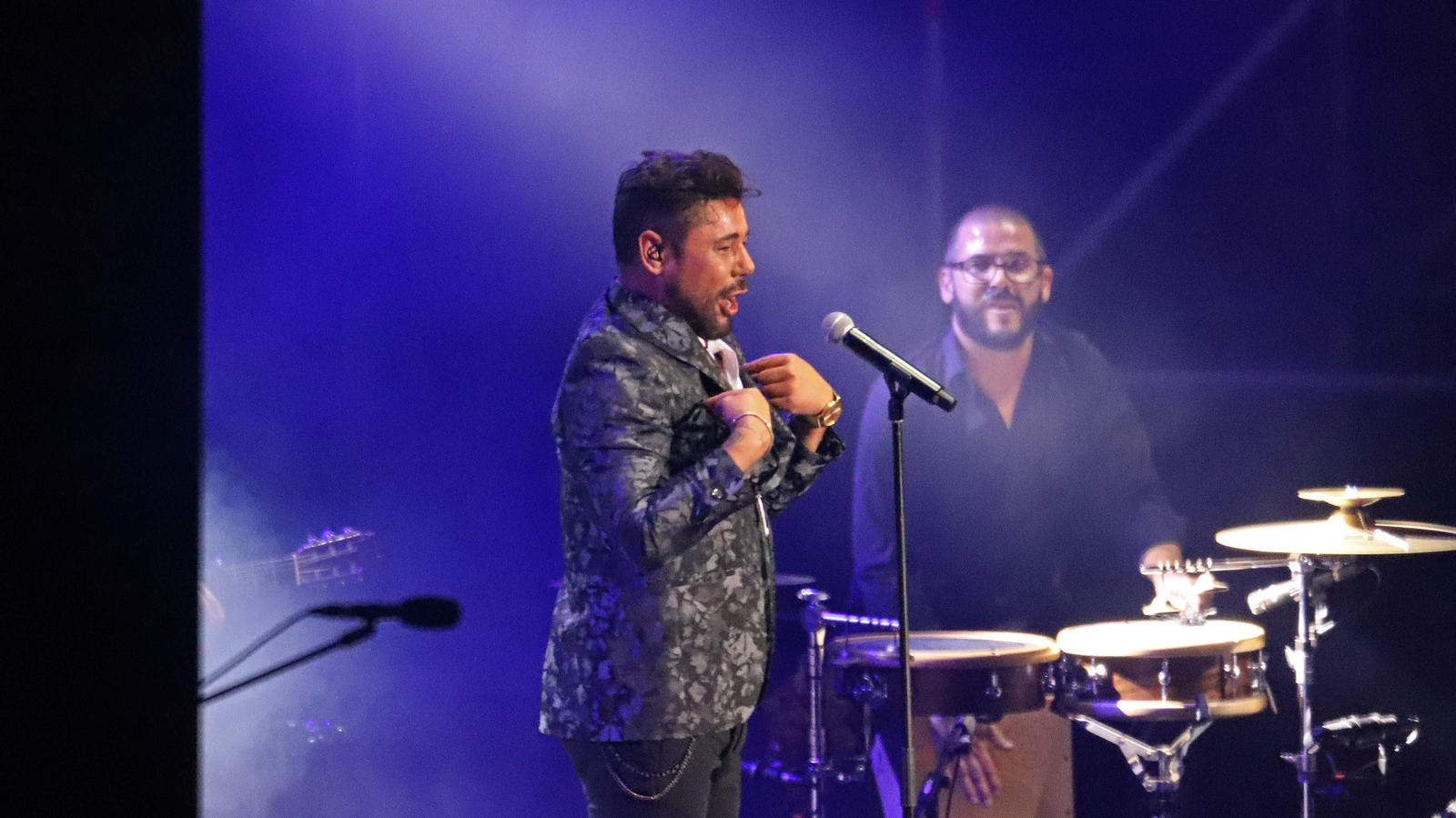 Las mejores fotos del concierto de Miguel Poveda en Algeciras