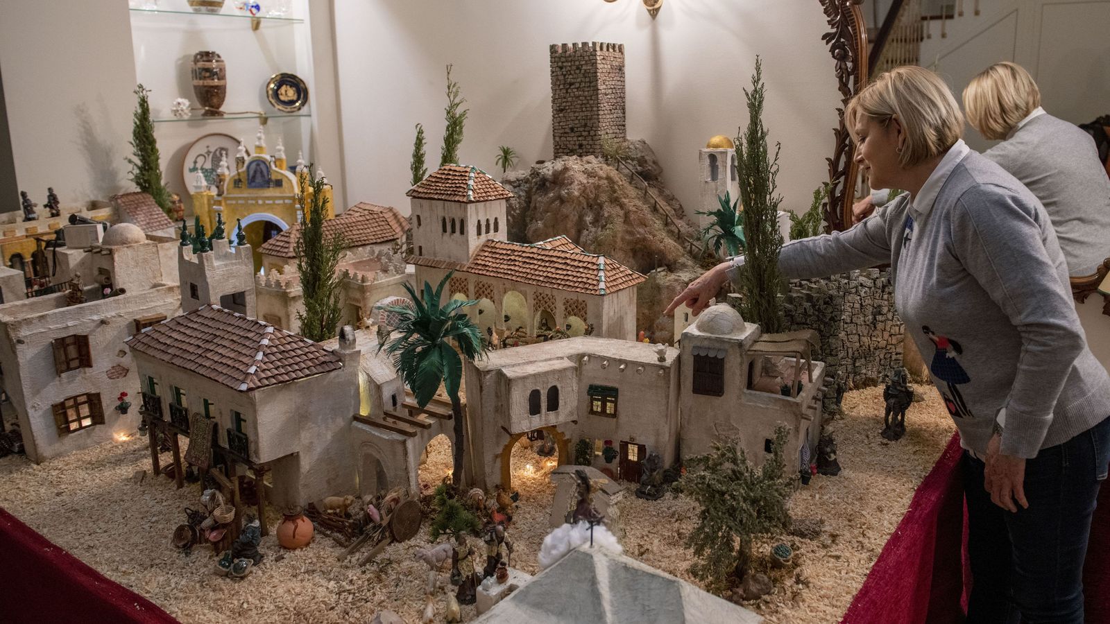 Belén de Bailén, con distintos edificios emblemáticos de Andalucía, entre ellos el Partal.