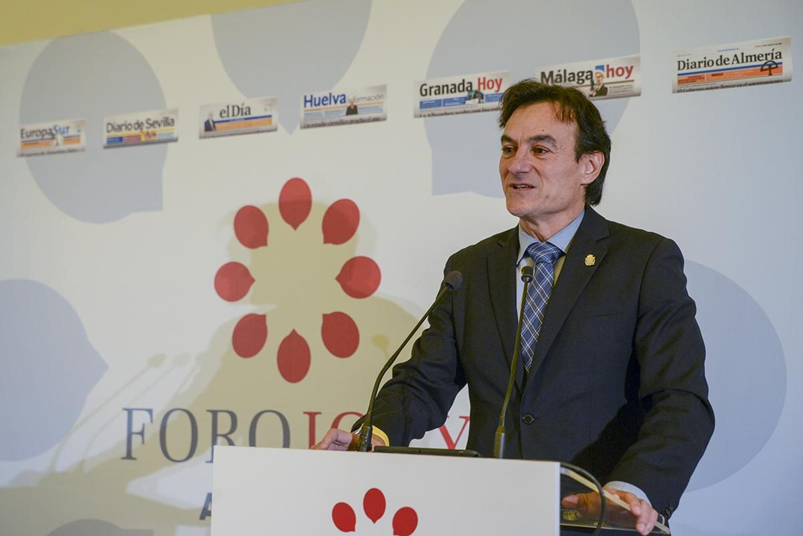 En imágenes: así ha sido el desayuno informativo de Jaén Hoy con el alcalde, Agustín González