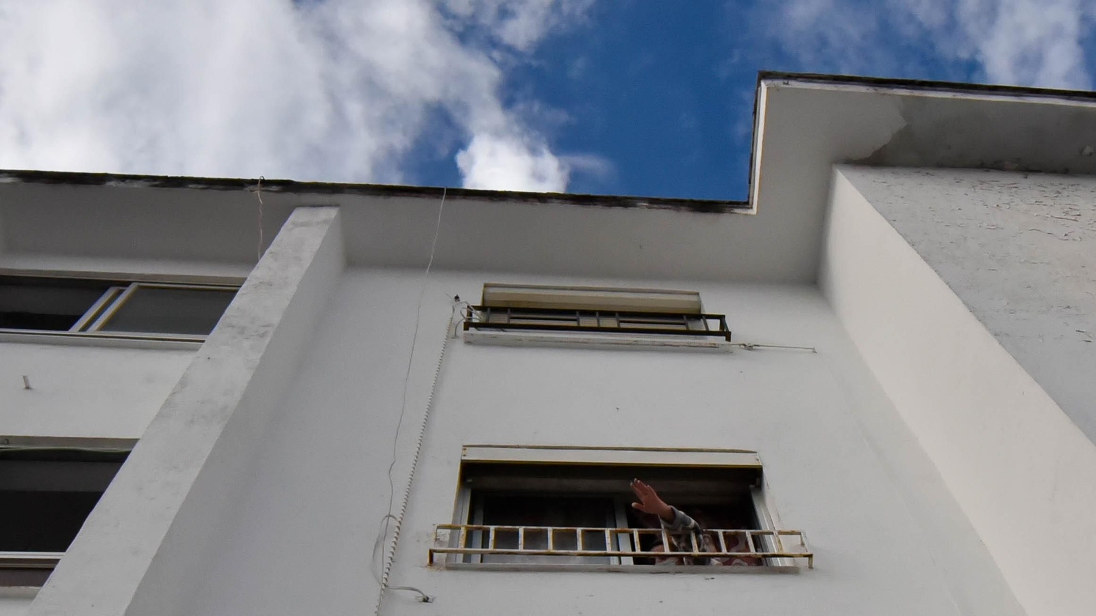 Paralizado durante al menos un mes el desahucio de una mujer y sus tres hijos en Algeciras