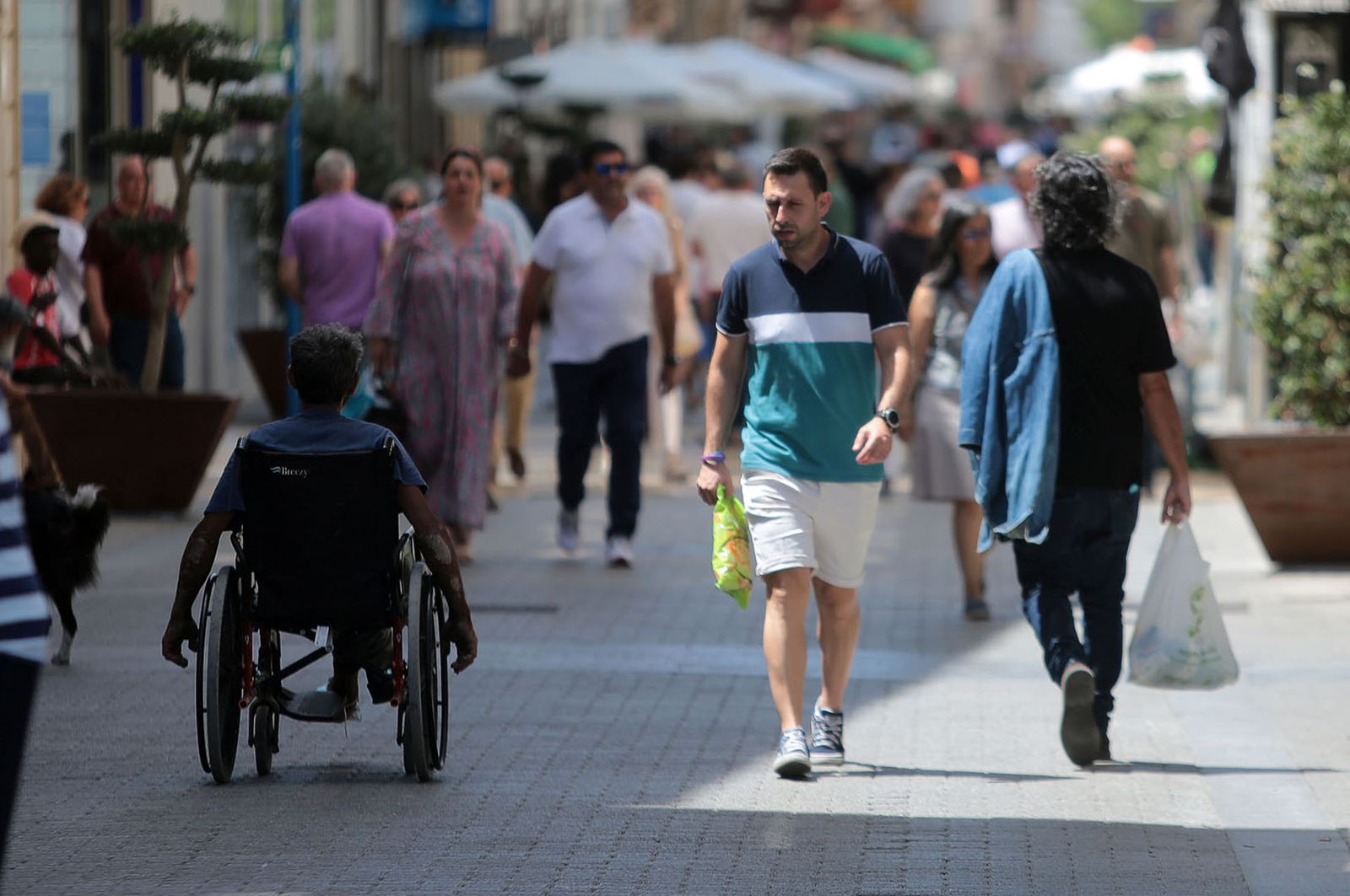 Imágenes del ambiente en Huelva en la mañana del sábado