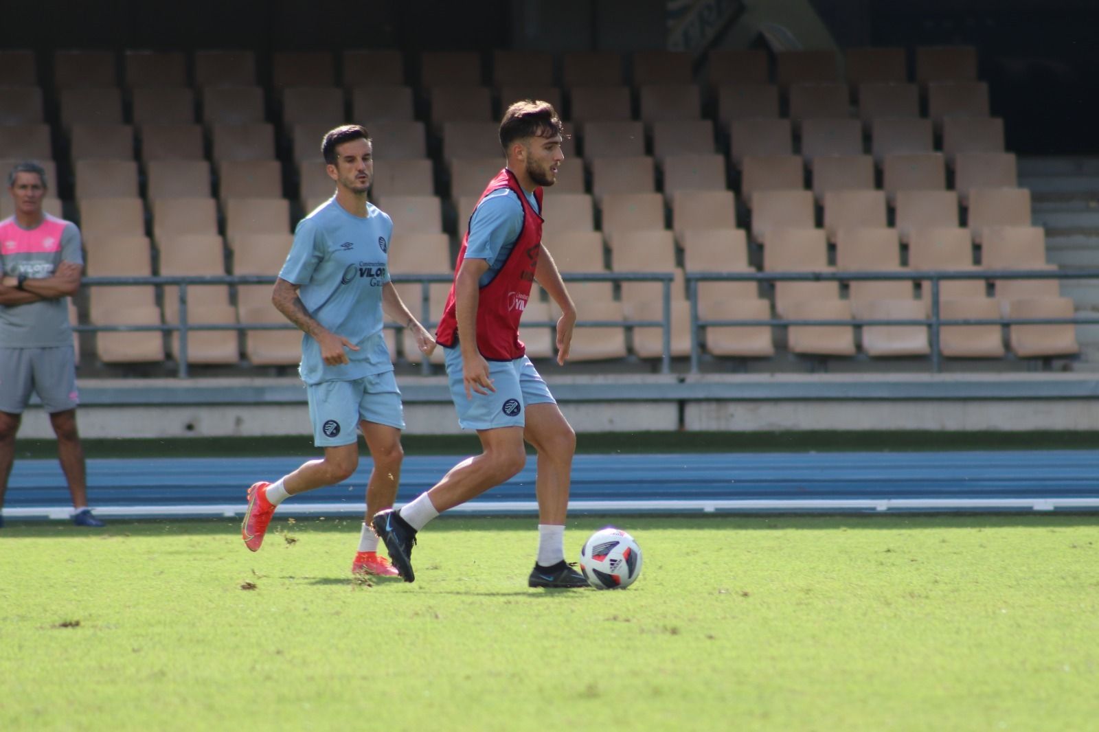 Manu Baeza, en el entrenamiento de este jueves a puerta cerrada.