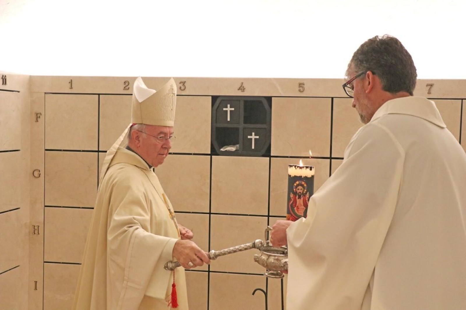 Bendición del columbario Boxtomb en la Catedral de Mallorca.