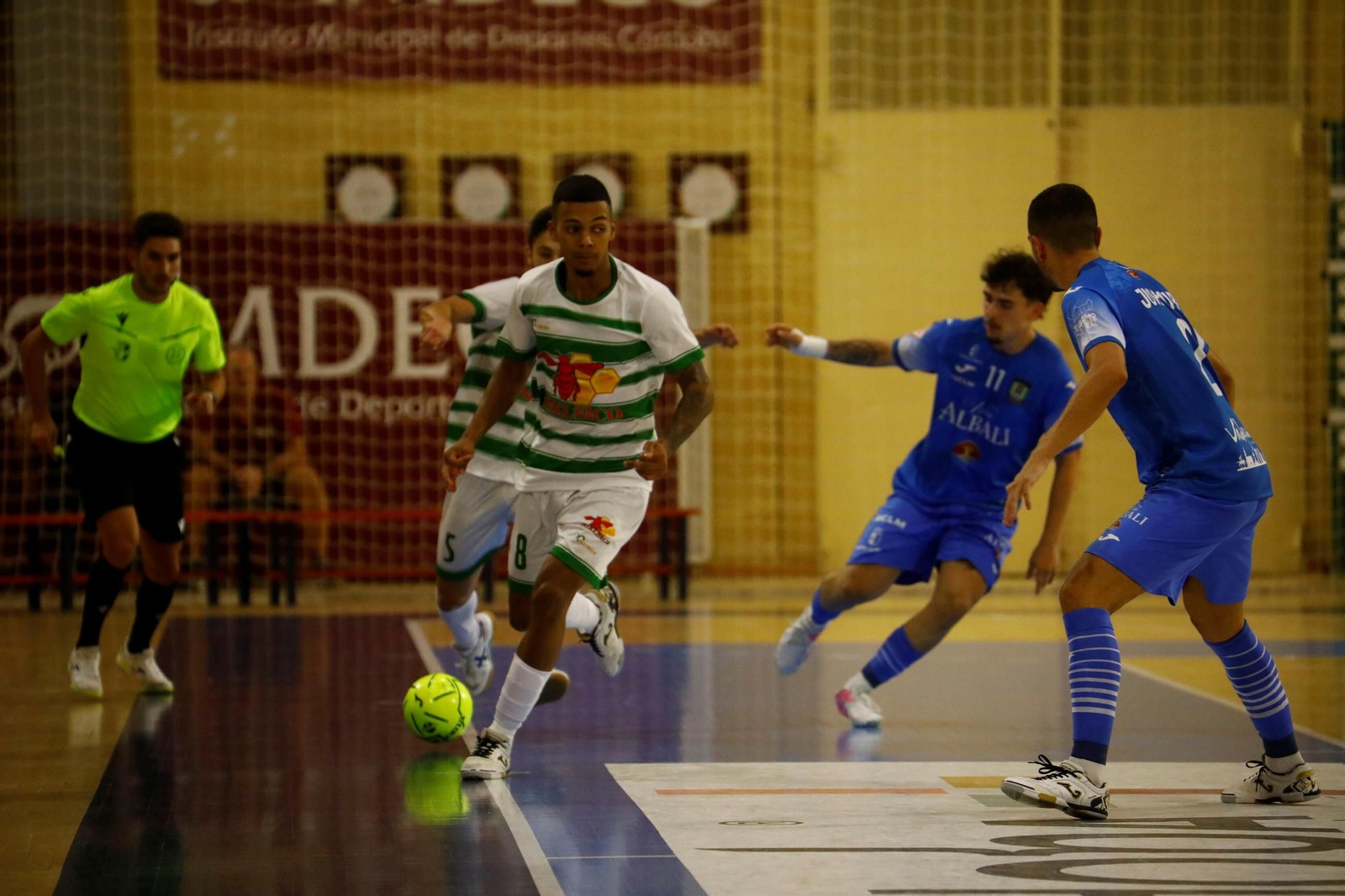 El Córdoba Futsal sigue invicto en pretemporada tras empatar ante el Viña Albali Valdepeñas
