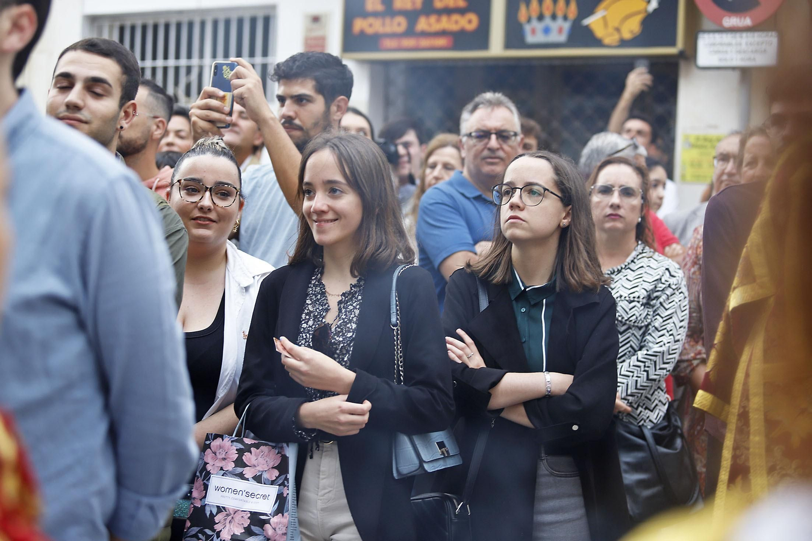 Imágenes de la salida extraordinaria de la Virgen del Rocío y Esperanza