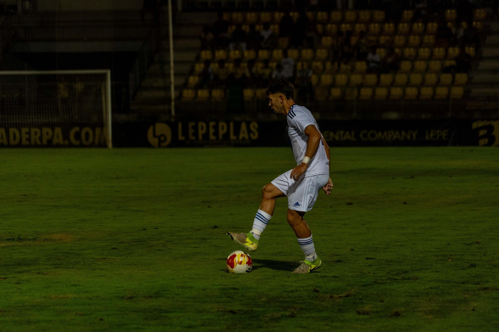 Imágenes del partido AD Merida - Recreativo de Huelva del Trofeo de la Bella
