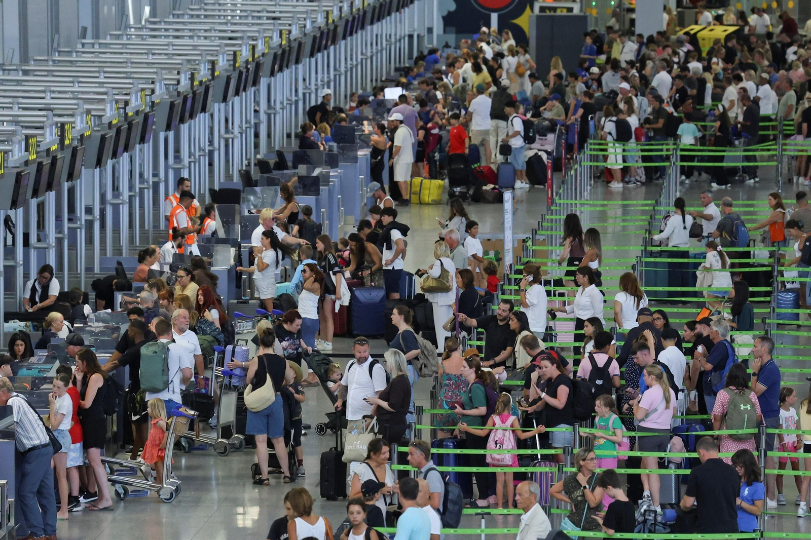 Viajeros en el aeropuerto el pasado 31 de julio.