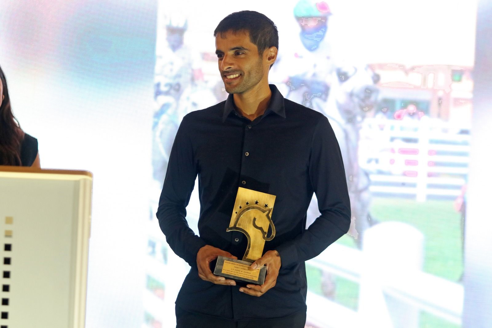 Rashid Mohamed Alabbar recibe el Premio Cinco Estrellas.