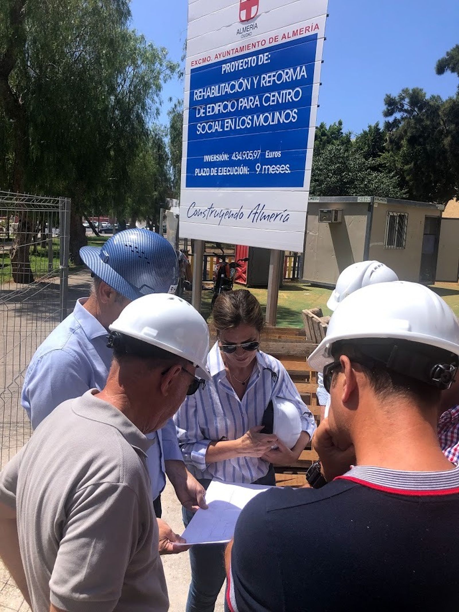Ana Martínez Labella visita  el edificio Protección Civil