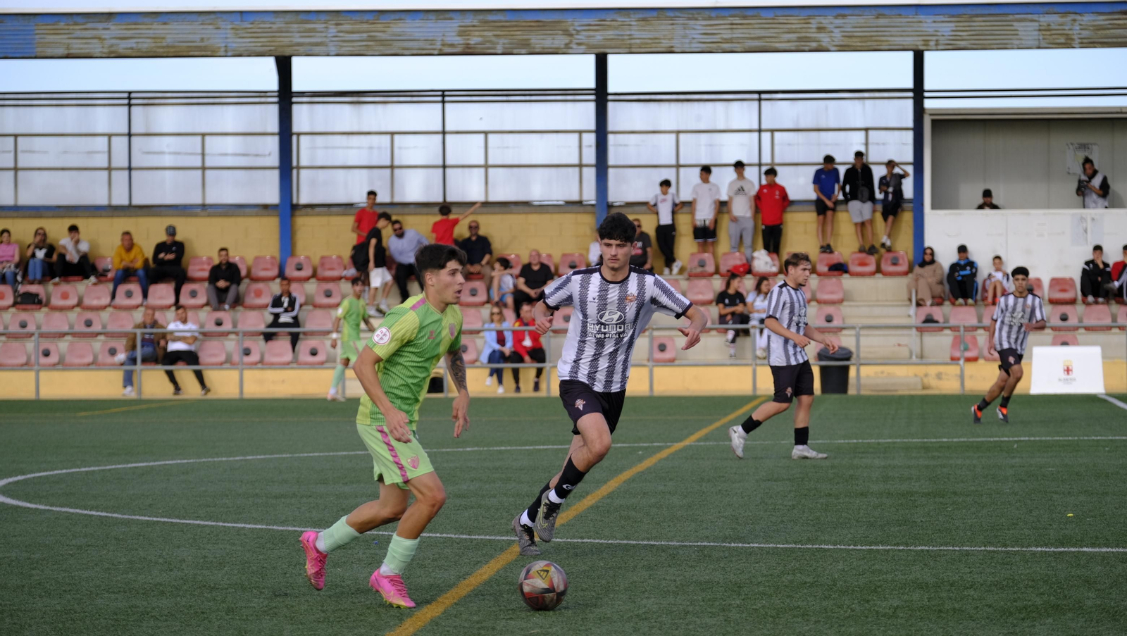 Imágenes del partido de fútbol juvenil La Cañada-Málaga
