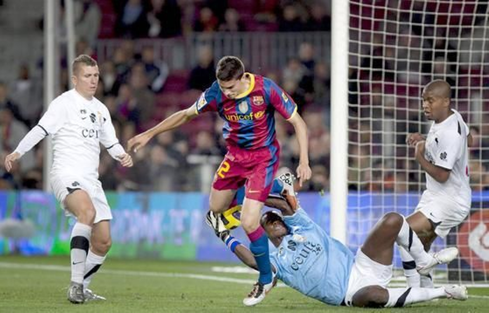 El Barcelona vence al Ceuta desplegando un fútbol tan atractivo como siempre.

Foto: Reuters