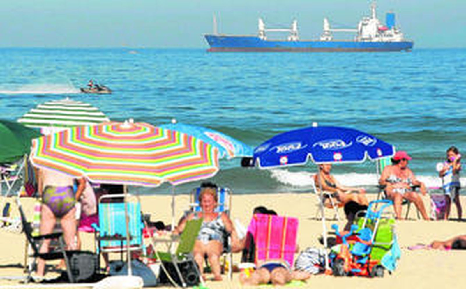 El 'Fegulus', uno de los últimos buques detenidos en el puerto Bahía de Algeciras.