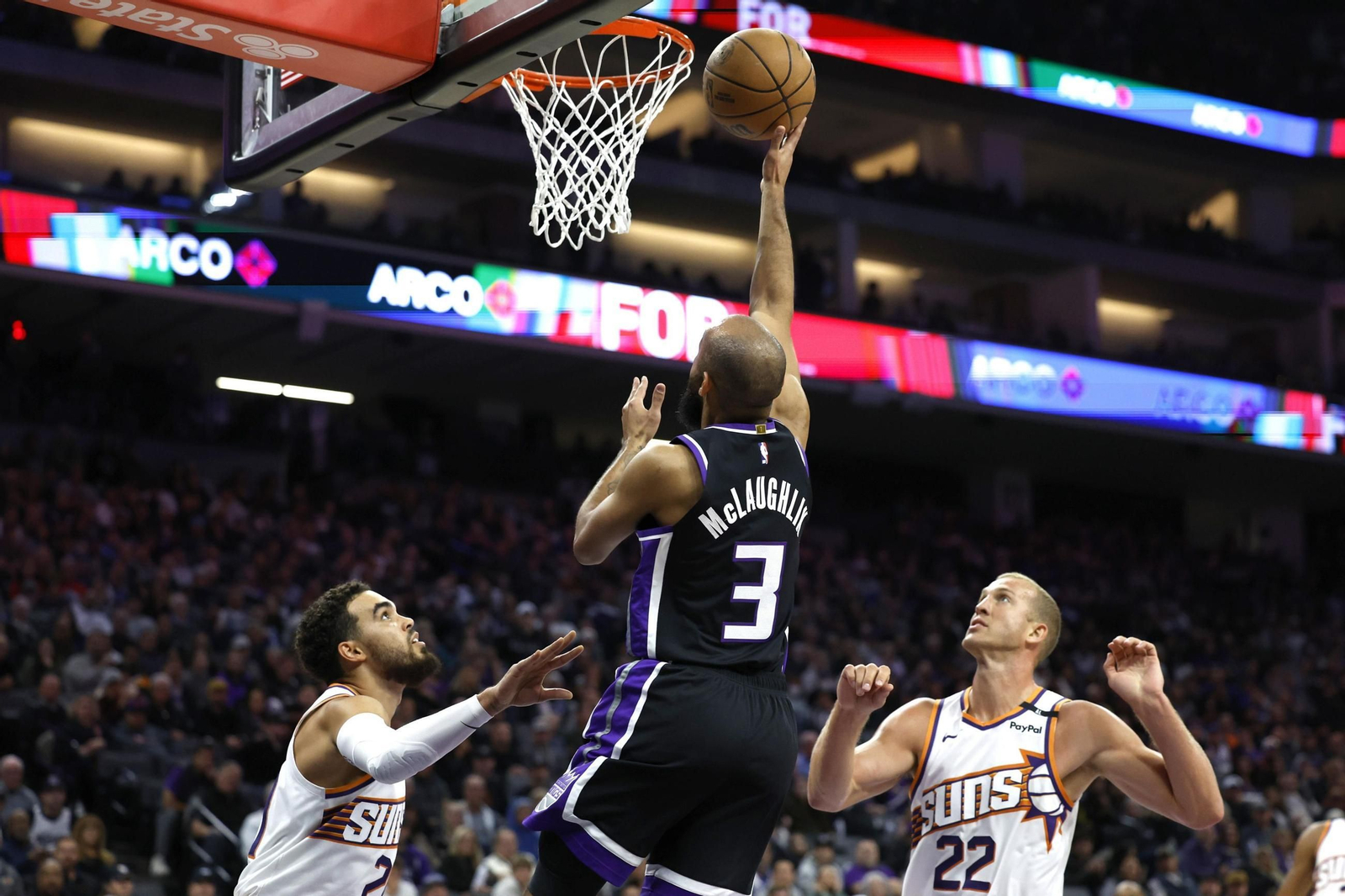 Domas Sabonis roza el triple doble ante los Suns
