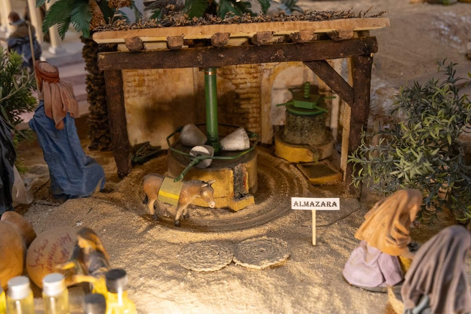 En imágenes: así es el Belén Bíblico con más de un millar de piezas artesanas de los abuelos María y Rafael