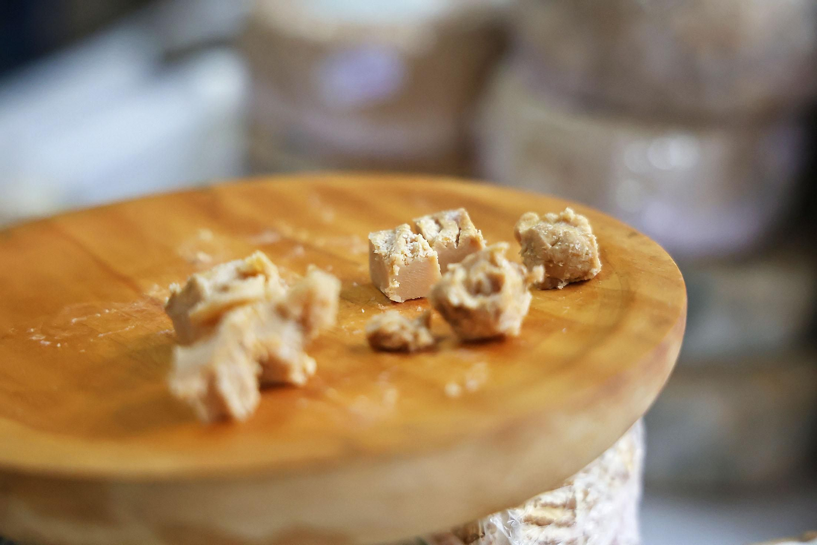 Muestra de aceites y quesos en la Diputación de Huelva (33)