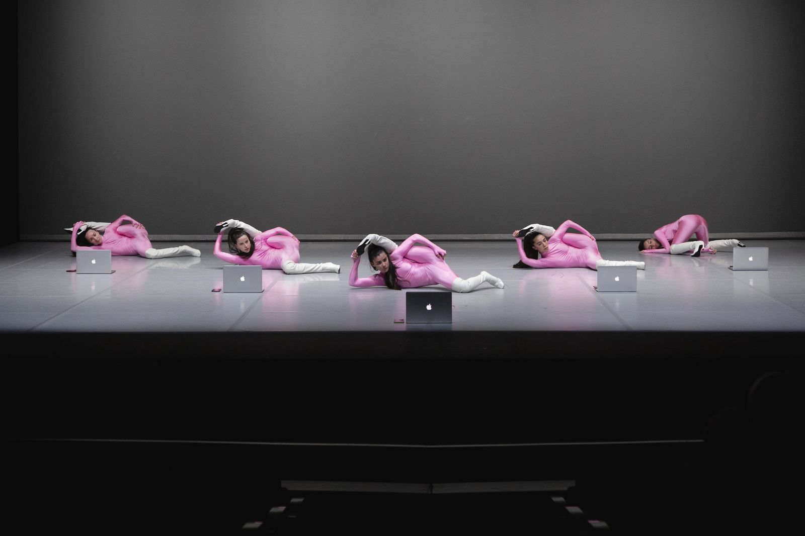 Una imagen de las cinco protagonistas de 'Solas'.