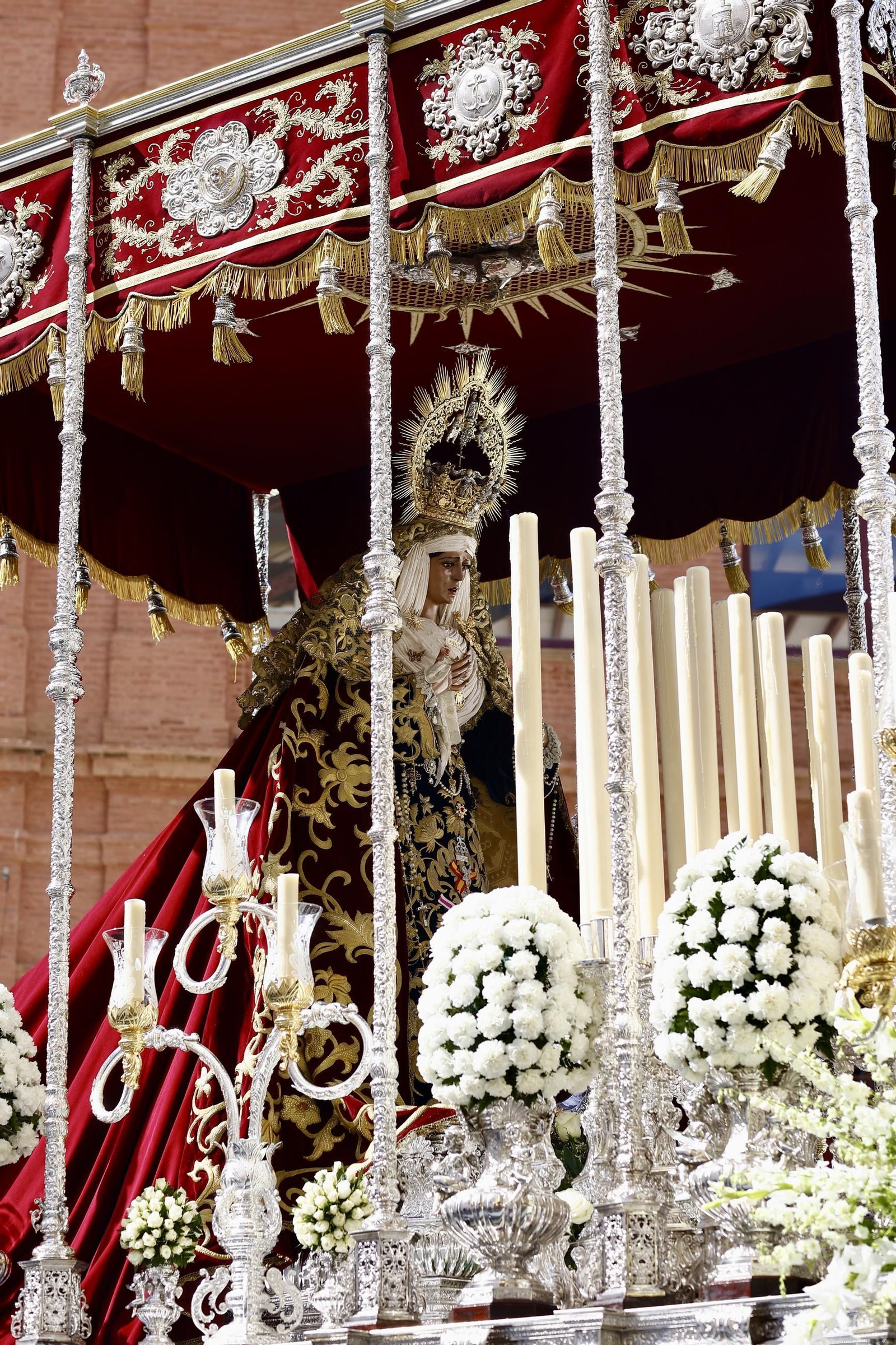 Descendimiento en el Viernes Santo de Málaga, en imágenes