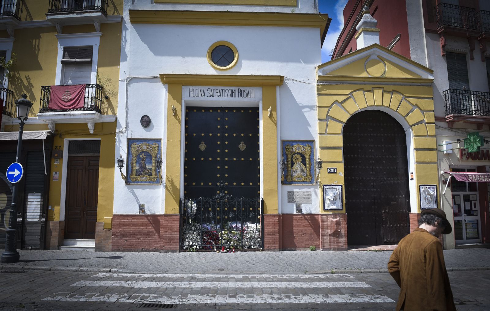 Viernes Santo de resistencia: desde el Tanatorio a La Soledad de San Lorenzo