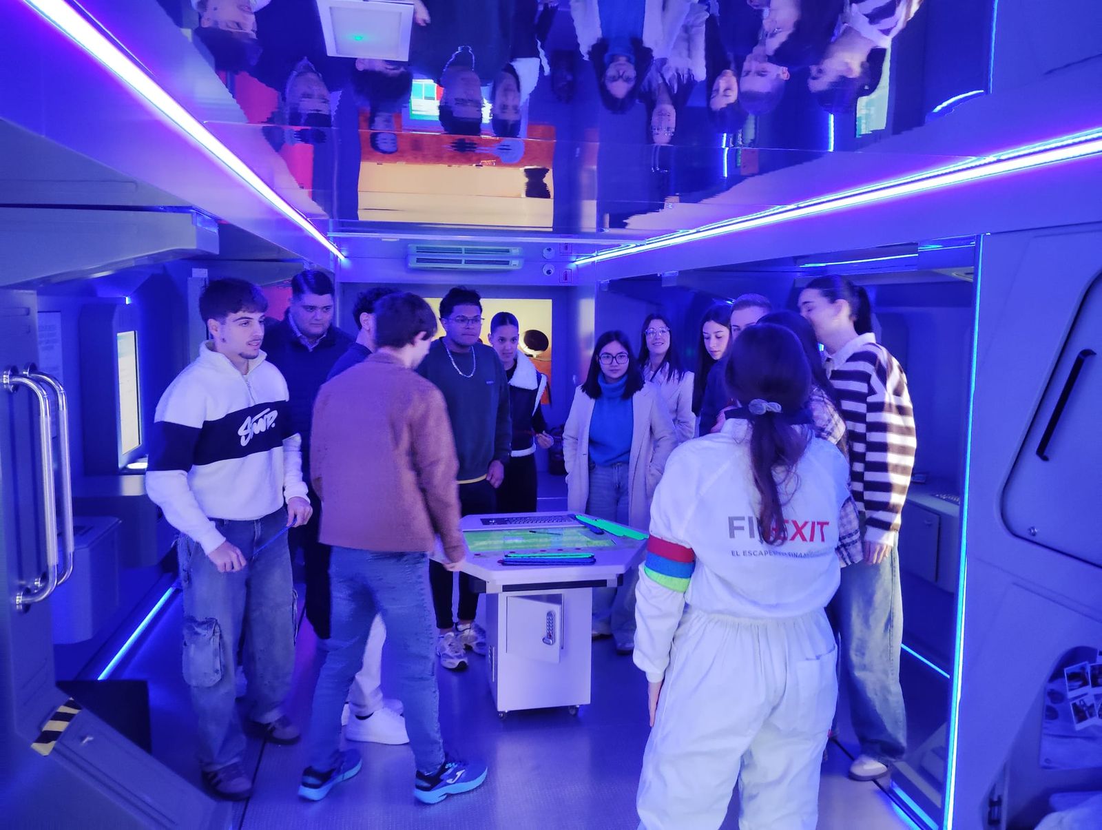 Finexit, un ‘escape room’ que desafía la educación financiera de estudiantes almerienses