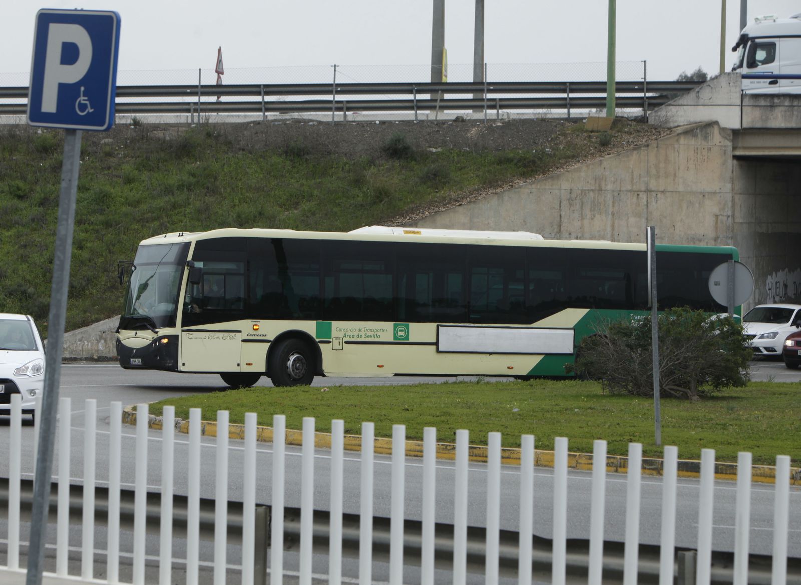 Un autobús del Consorcio Metropolitano de Transportes, en una imagen de archivo.