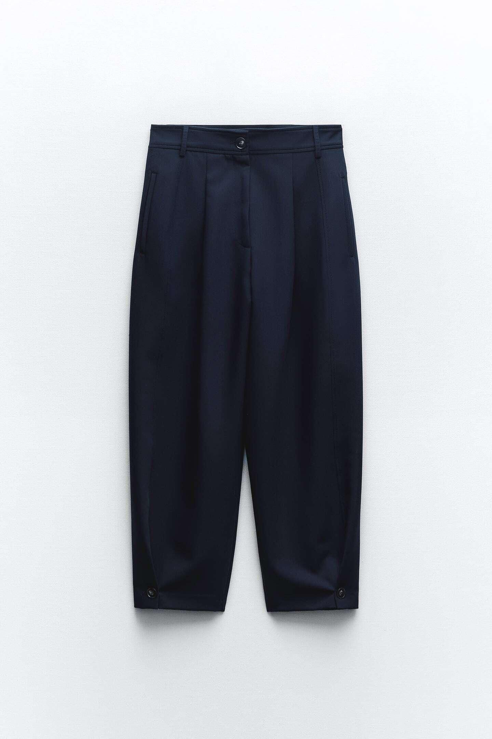 Pantalones azules de Zara. Pantalones azules de Zara.