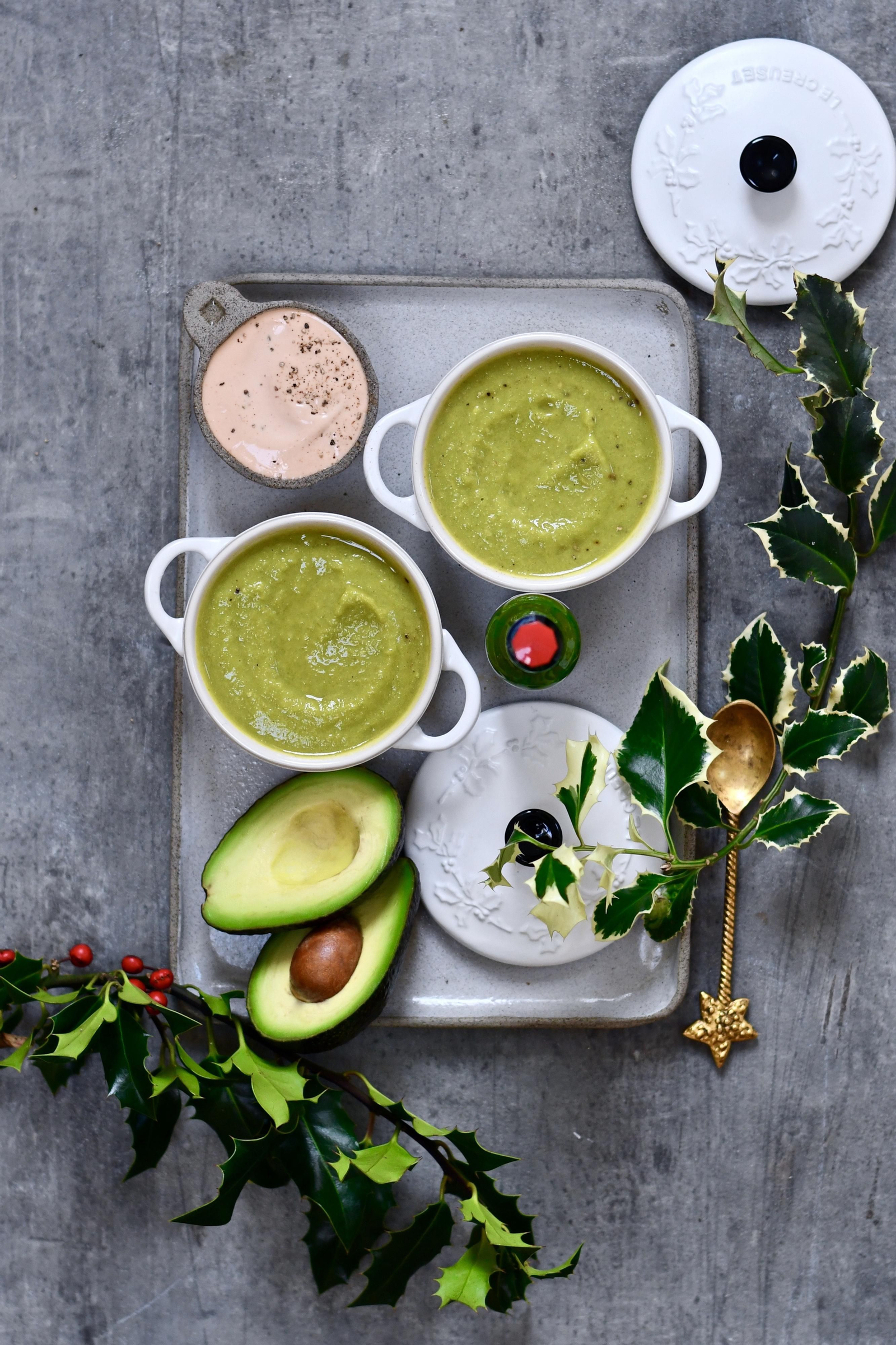 Cream 'Green Mary' con cóctel de gambas.