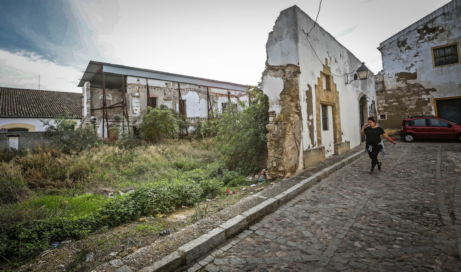 Uno de los solares que puede encontrarse en el centro histórico.