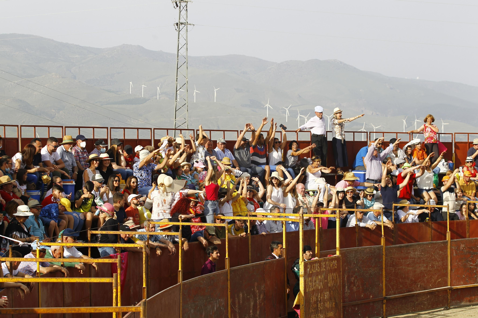 Imágenes de la corrida de toros en las Fiestas de Abrucena.