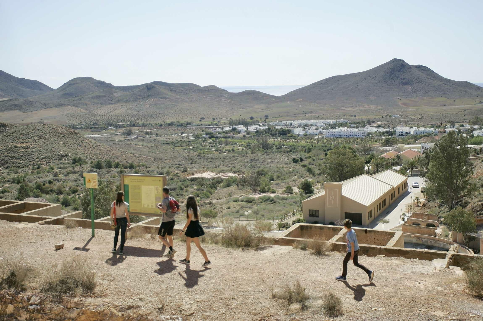 Níjar quiere crear un resort senior de alto nivel adquisitivo en el poblado minero de Rodalquilar