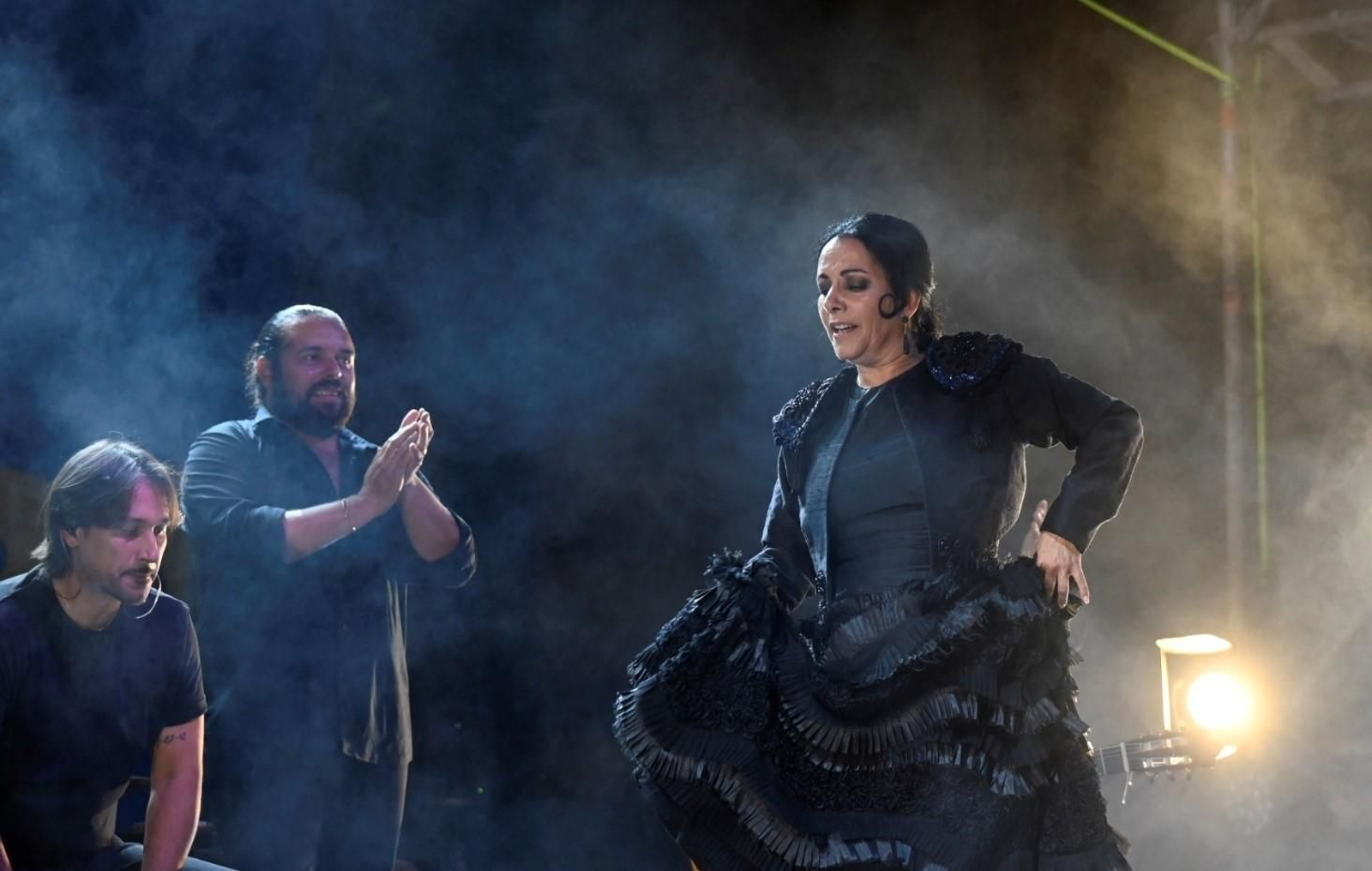 Las mejores imágenes del arranque de la Noche Blanca del Flamenco de Córdoba