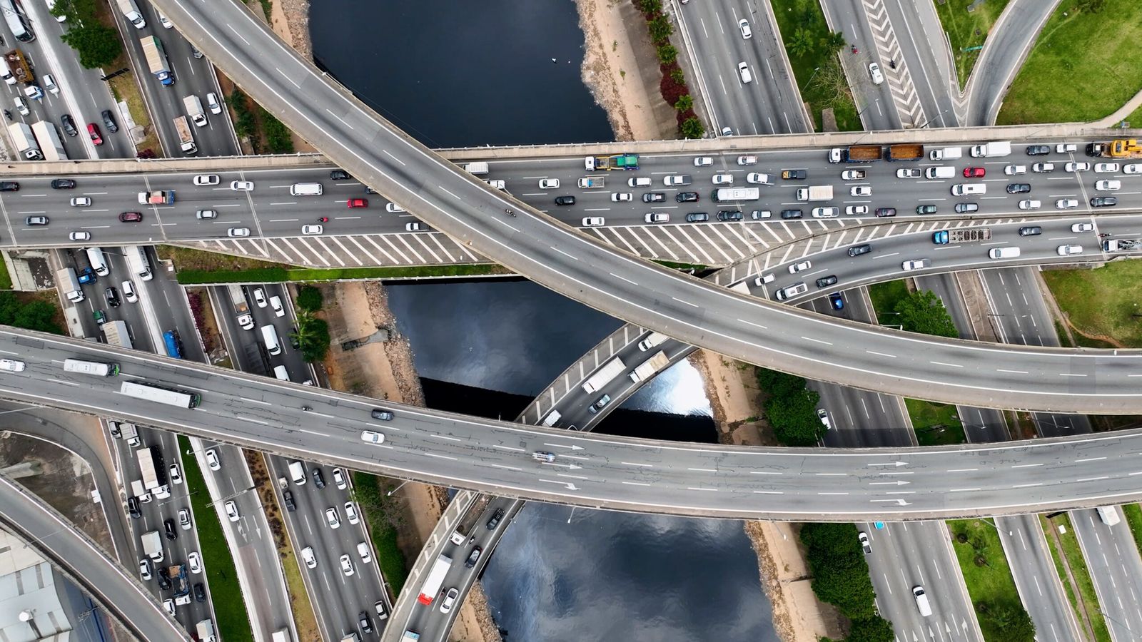 La edad media de los coches en España sube hasta los 14,6 años de antigüedad en 2025