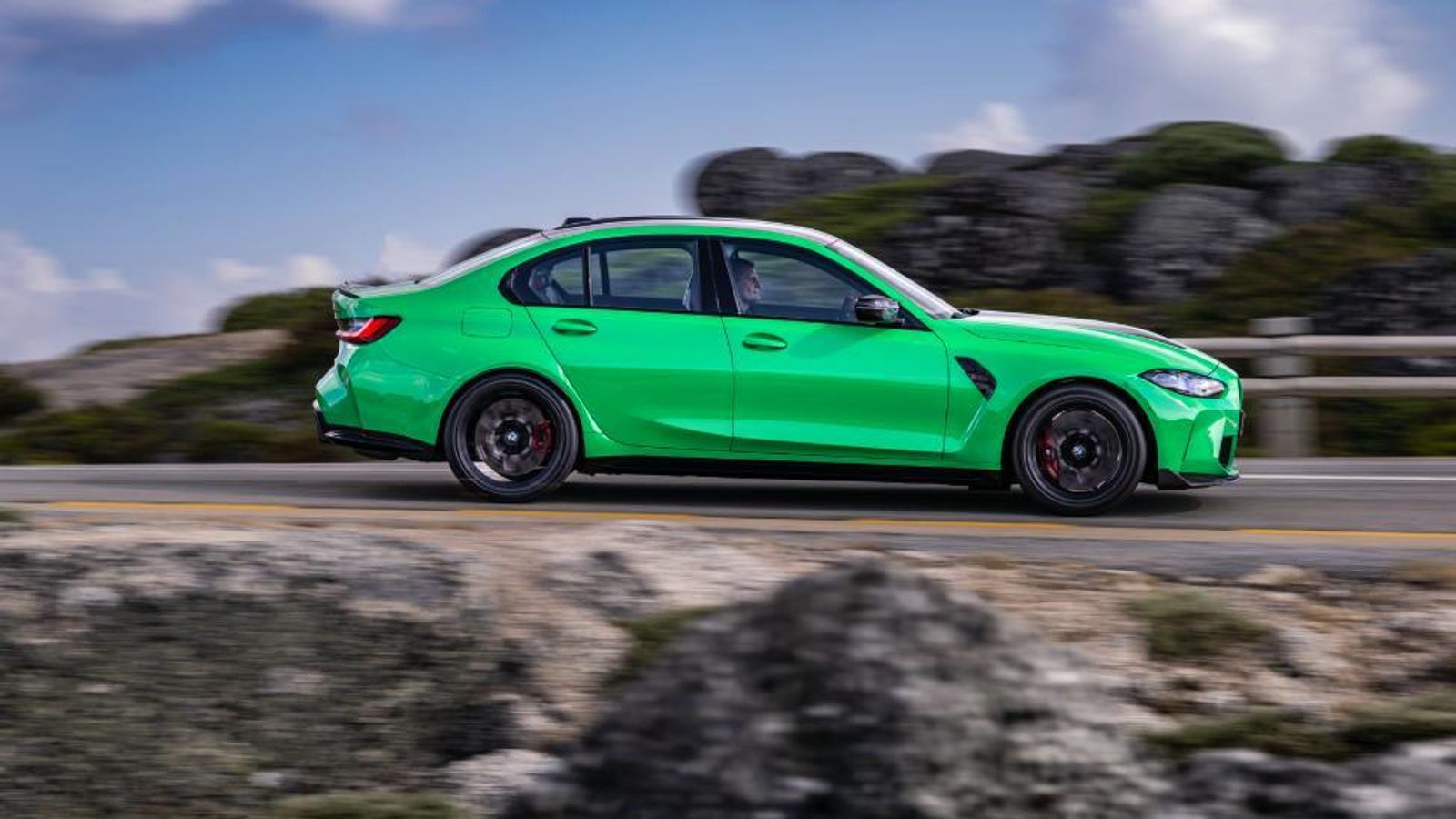 Muy potente y ligero, el BMW M3 CS  es un coche apto tanto para la carretera como para el circuito.