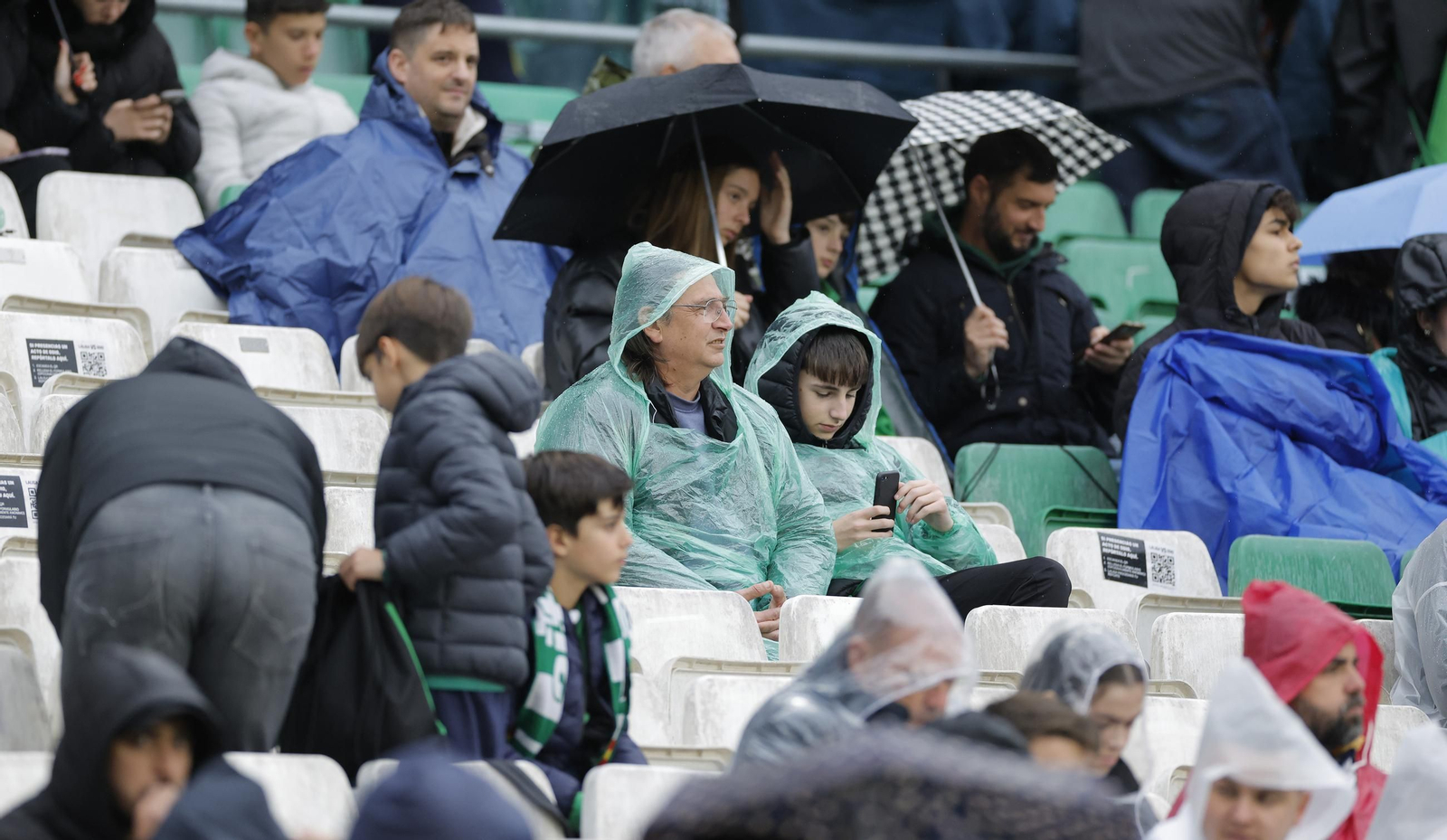 Búscate en las fotos del Betis - Las Palmas