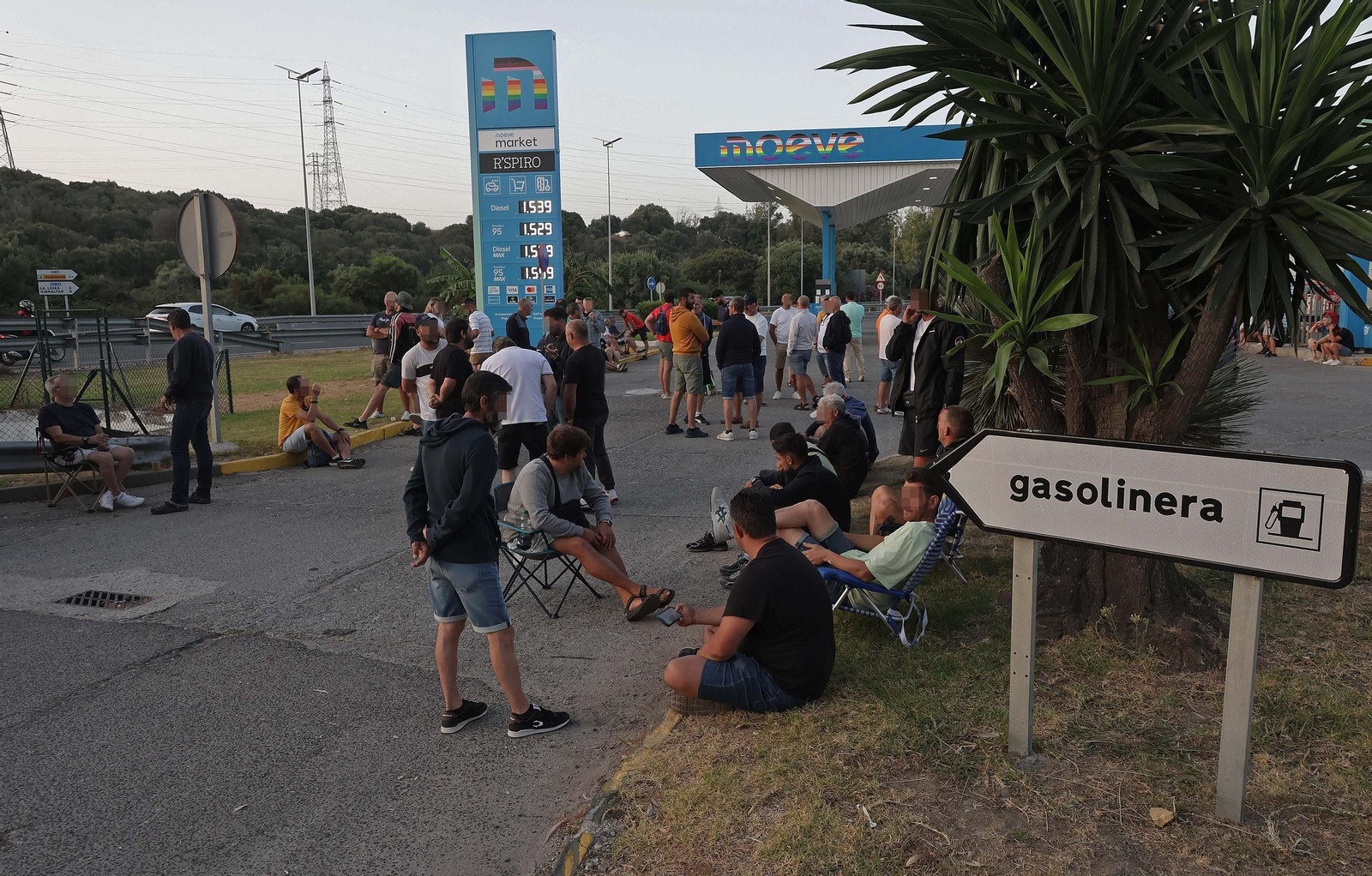 Fotos de la jornada del viernes de la huelga del metal en el Campo de Gibraltar