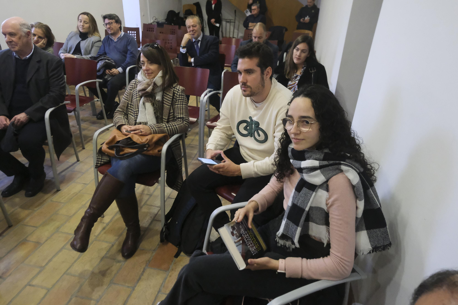 Las imágenes de la presentación de la obra ‘Historias de mujeres casadas’ de Cristina Campos en Córdoba