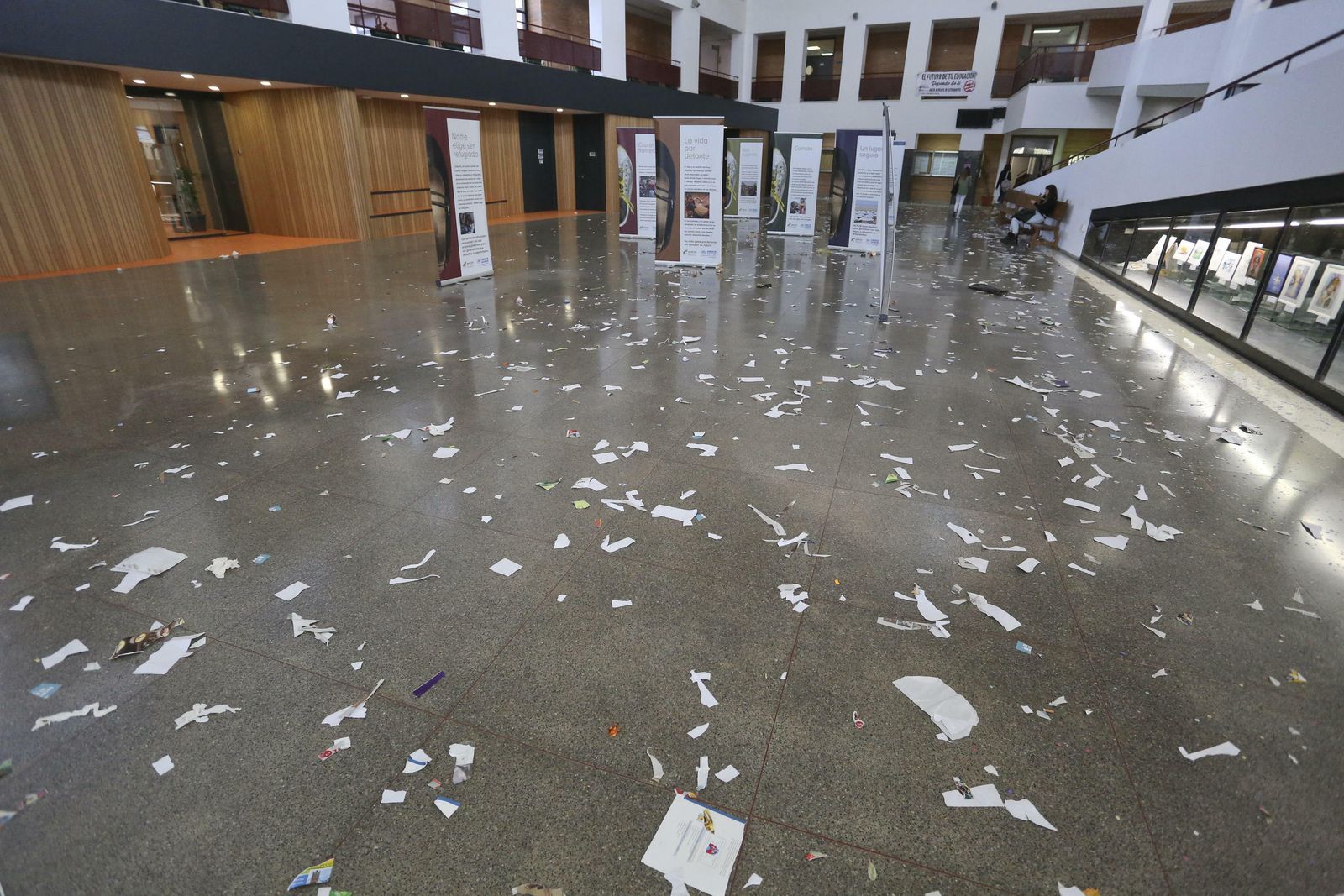Así están las facultades de la UMA el segundo día de huelga de limpieza