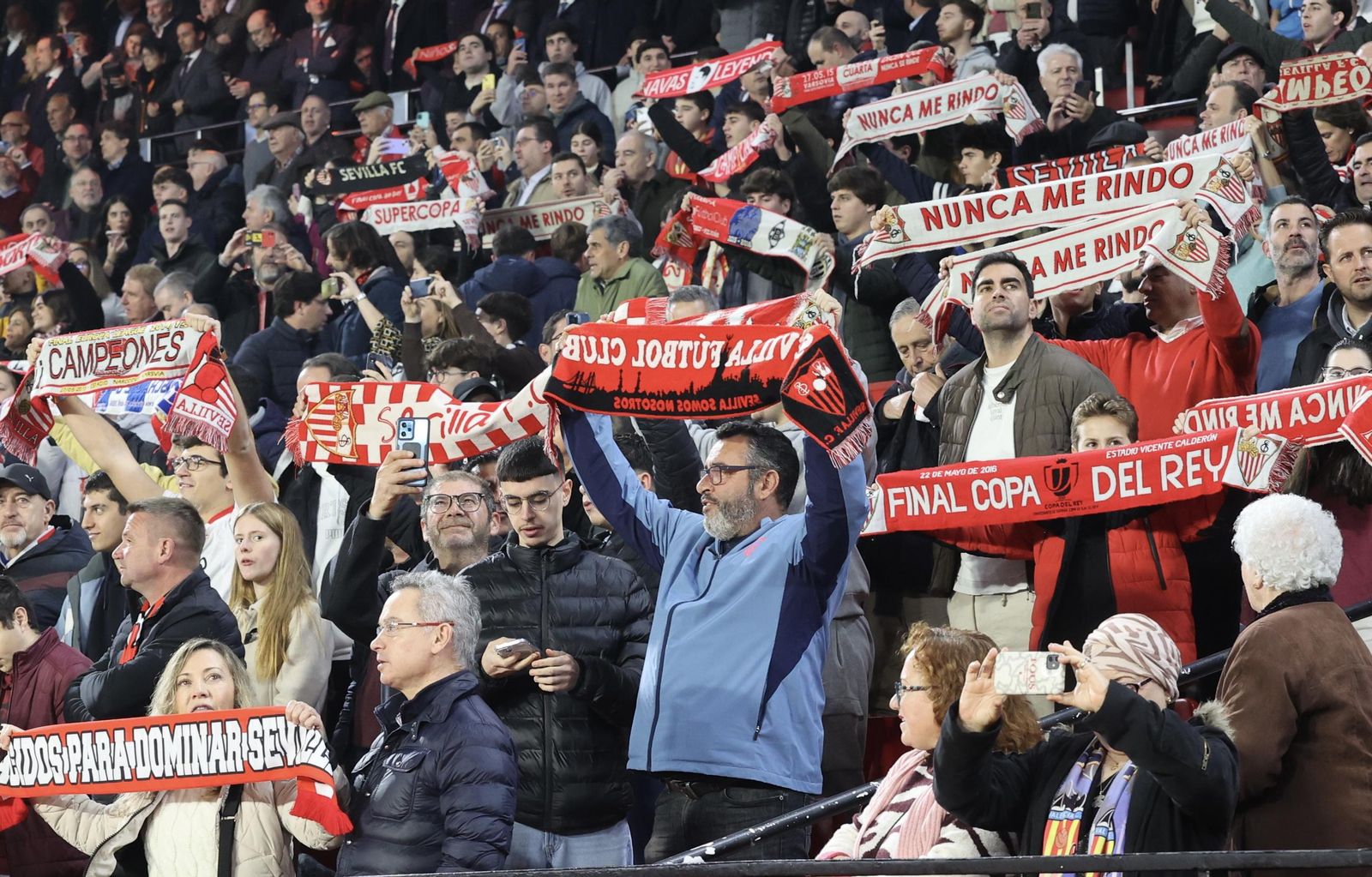 Búscate en el partido Sevilla Valencia