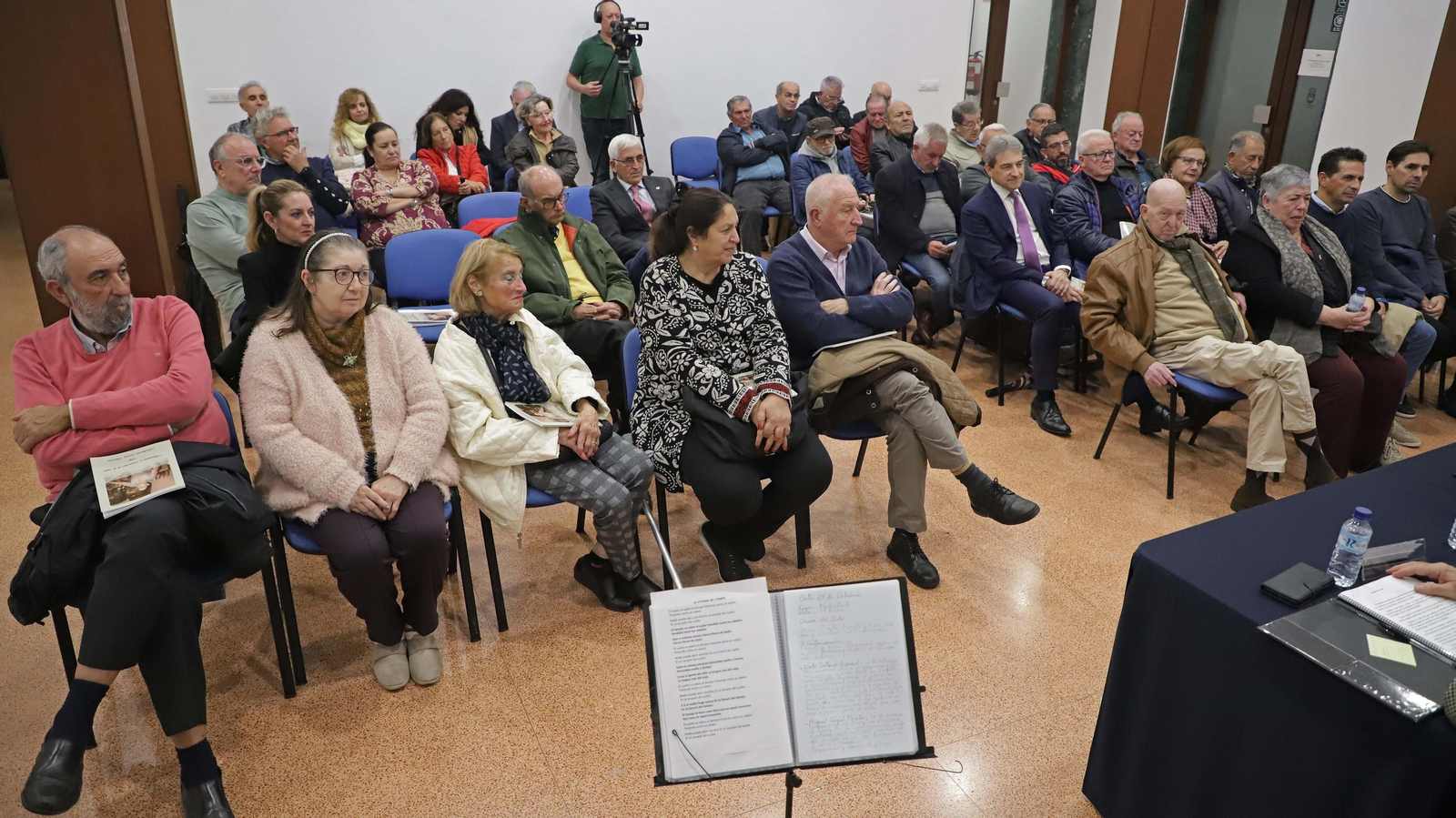 Fotos de la presentación del libro 'Vivencias y recuerdos de Guillermo León Barba' en La Línea