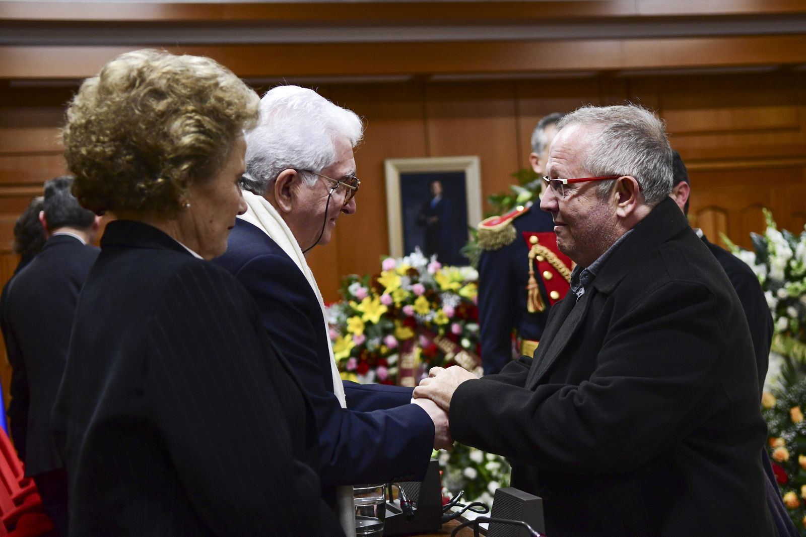 Las imágenes de la capilla ardiente de Pablo García Baena